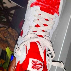 Jordan 1s valentines addition